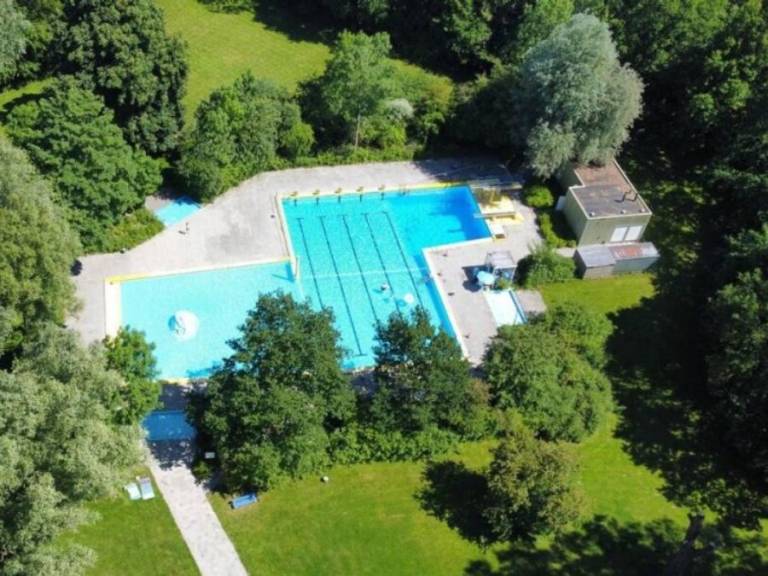 40 m&sup2; Zelt