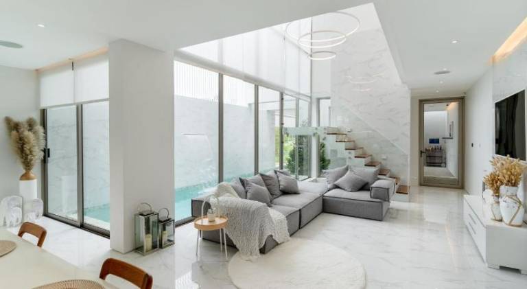 Villa with pool — photo 3