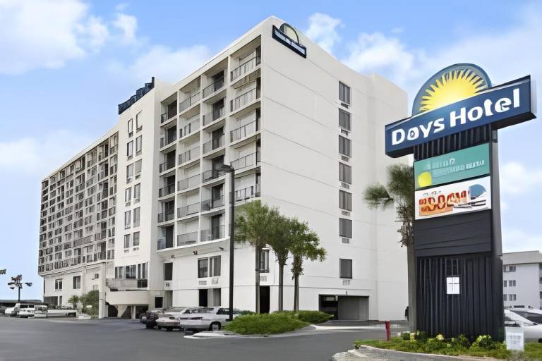 Resort Surfside Beach