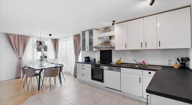 Wonderful rental apartment with yard, terrace & barbecue | Next to the beach | Pets are welcome — photo 3