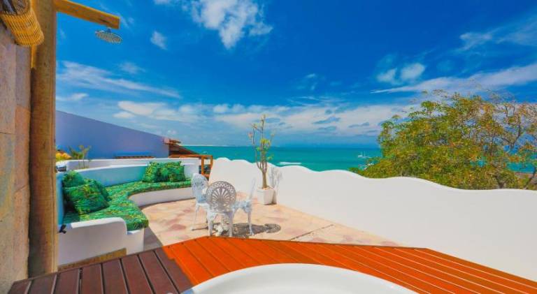 Holiday apartment with BBQ, garden & patio in Tibau do Sul