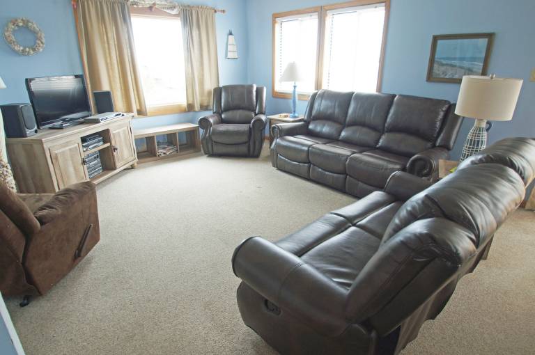 OS602- Private Pool, Hot Tub, WIFI, Oceanviews, Just Steps to the Beach! — photo 4