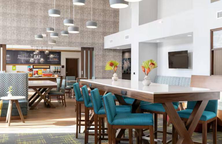 Hampton Inn & Suites by Hilton Cadillac — photo 3