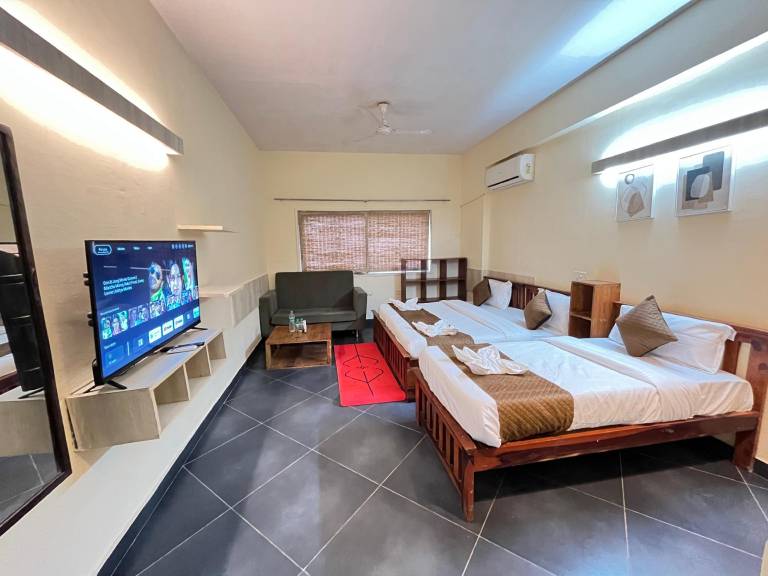 GoBravo Loft Living-IGI Aiport Kapashera New Delhi — photo 2