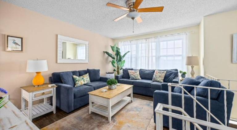 5BR Beach House in WW Crest - Sleep 12 — photo 5