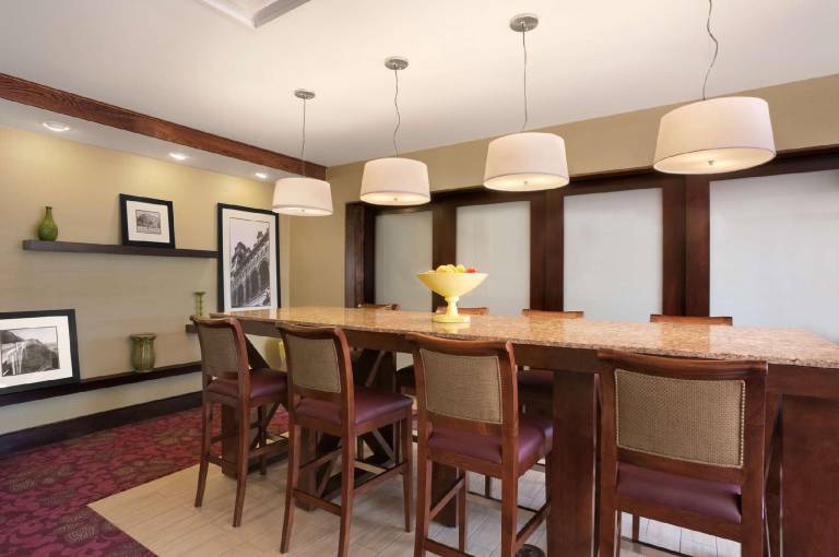 Hampton Inn Erie-South — photo 4