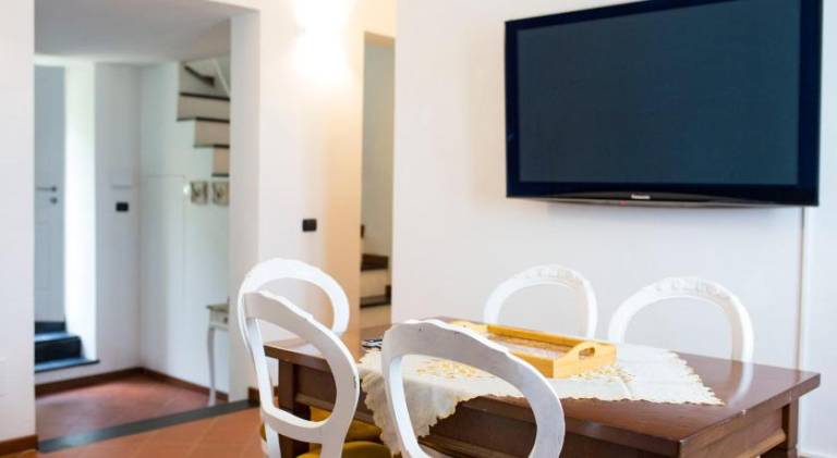 Vacation home with patio & yard in Vernazza