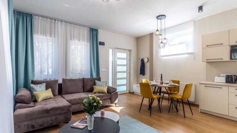 Apartman Lesenceistvánd