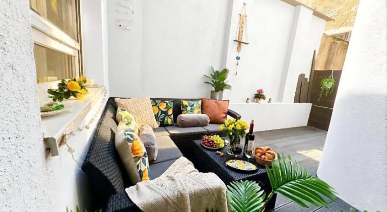 Fully equipped big holiday apartment with terrace & yard | Suitable for remote work | Pets allowed — photo 3