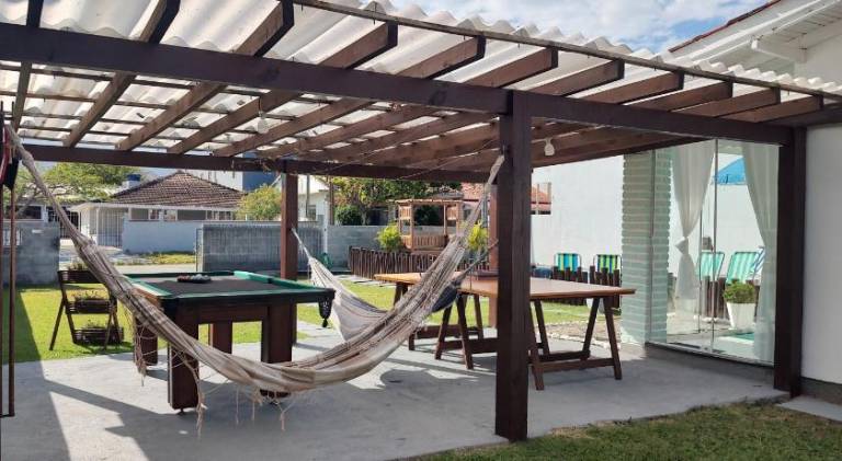Vacation home with pool — photo 5