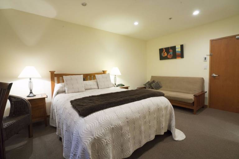 Lodge  Christchurch Central