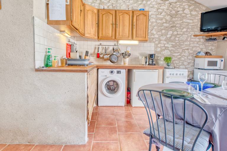 Le Nid – Charming Studio with Shared Pool and Panoramic View of the Dordogne — photo 5