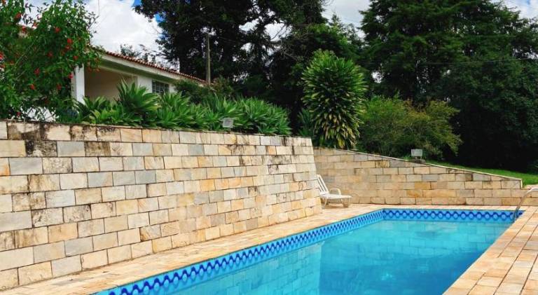 Vacation home with pool in Atibaia