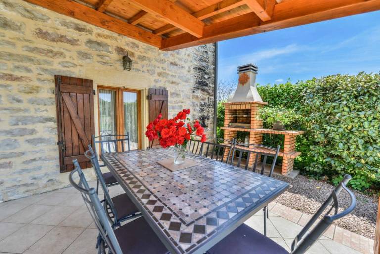 Gite with garden, barbeque & private pool — photo 3