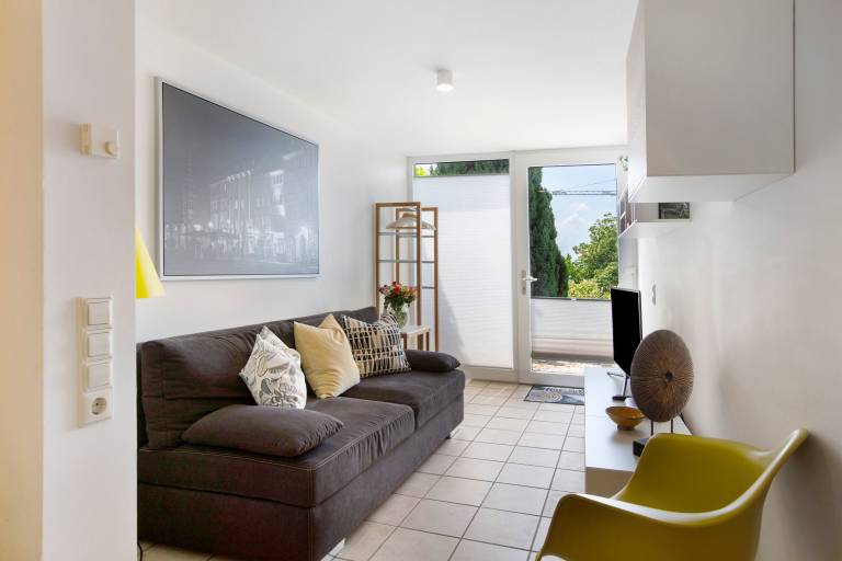 "Holiday Home Schwalbennest" with Private Terrace, Private Garden and Wi-Fi in Weil am Rhein