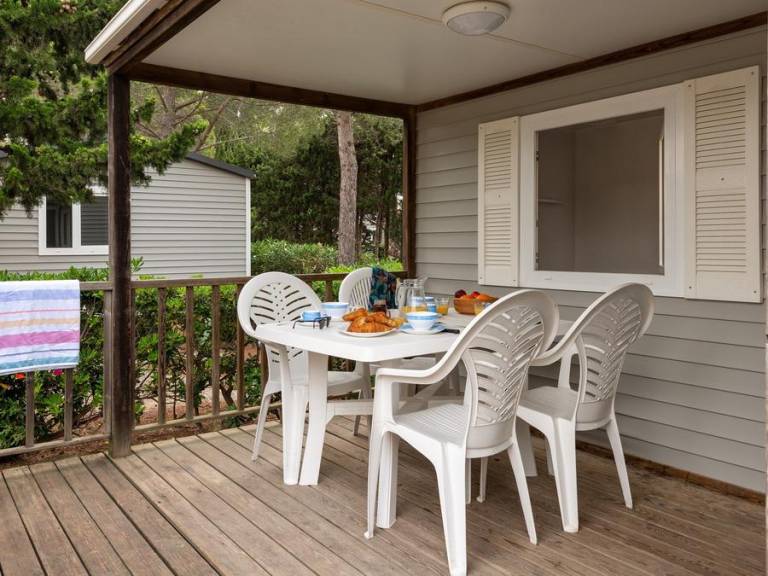 Mobile home with patio & heated pool — photo 5