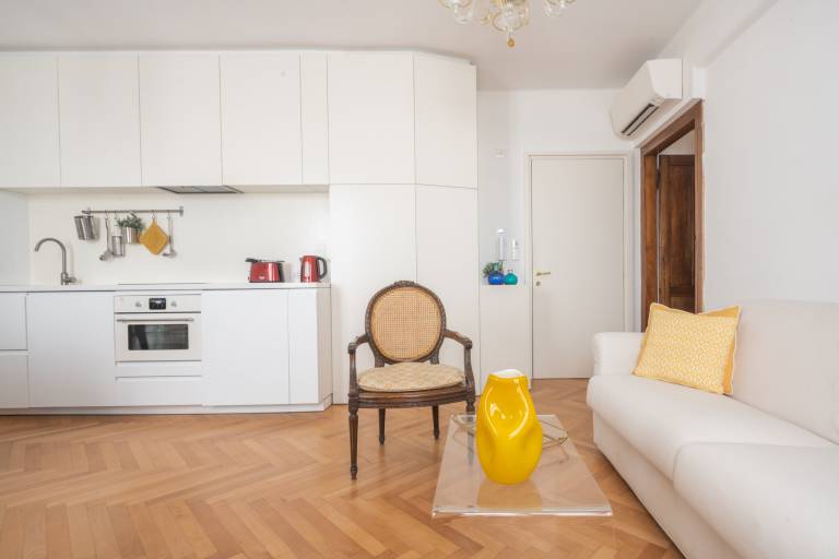 Fully equipped charming holiday apartment with terrace | Next to Grand Canal | Dogs allowed — photo 5