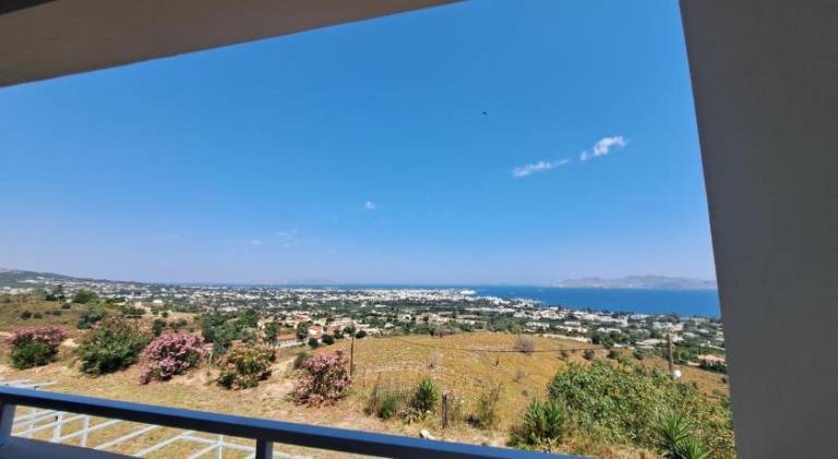 Rental apartment with BBQ, yard & patio in Kos