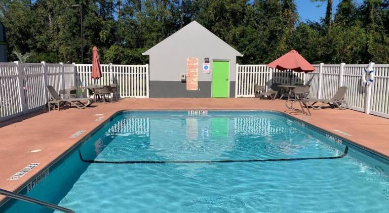 Magnolia Inn Extended Stay of Kingsland - New 2025 - Book a Kitchen Room - 12 Noon Check Out - 4K Bl — photo 3