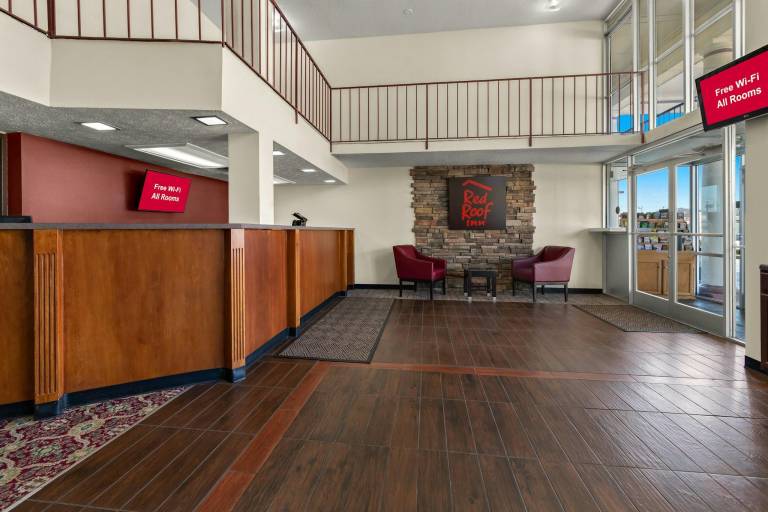 Red Roof Inn & Suites Cave City — photo 4