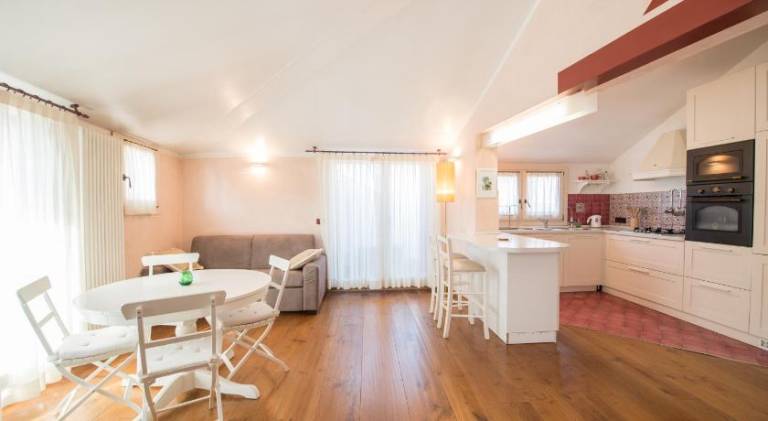 Lovely holiday apartment with terrace | Close to Rialto Bridge | Perfect for remote work | Dogs allowed — photo 3