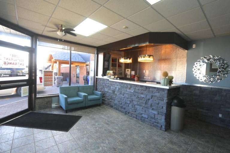 Companion Hotel Motel — photo 4