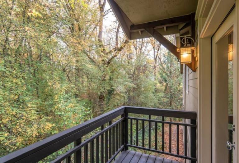 House  Far Southwest