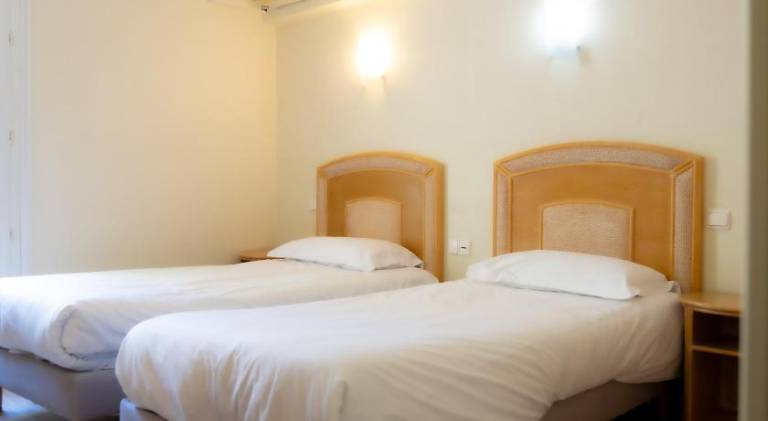 Serviced apartment with sauna, pool & terrace | Close to the beach | Pet-friendly — photo 2