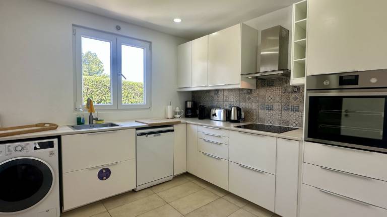 Fully equipped lovely villa with patio, private pool & garden | Pets are welcome — photo 5