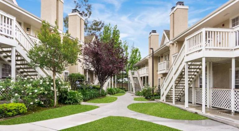 Chase Suites Hotel Brea — photo 4