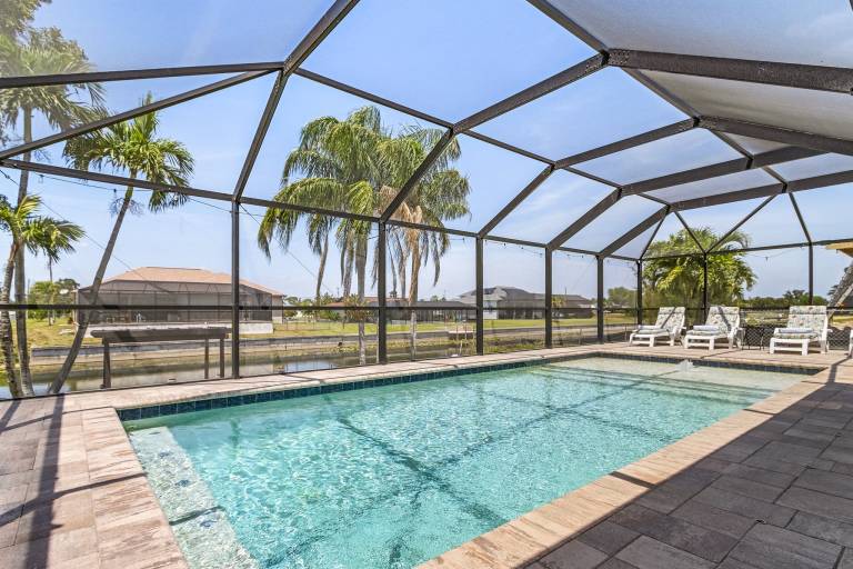 Vacation home with private pool & BBQ in Cape Coral, FL