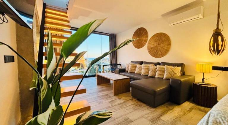 House with pool, garden & patio in Torremolinos
