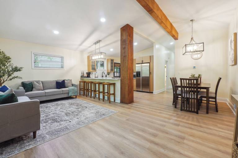 House Lindridge-Martin Manor