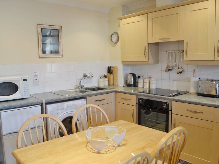 Child-friendly lovely cottage with yard | Pets allowed — photo 4