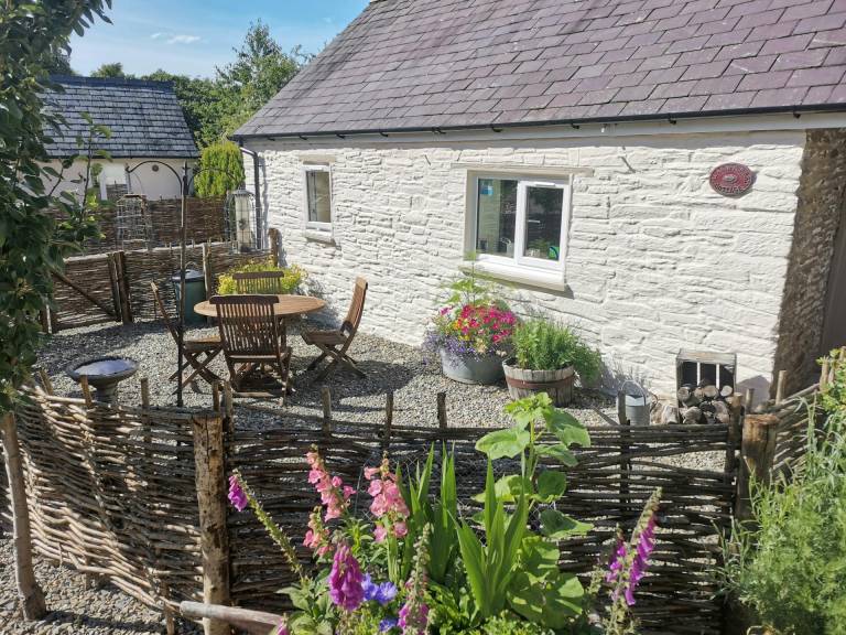 Cottage  Llangeler