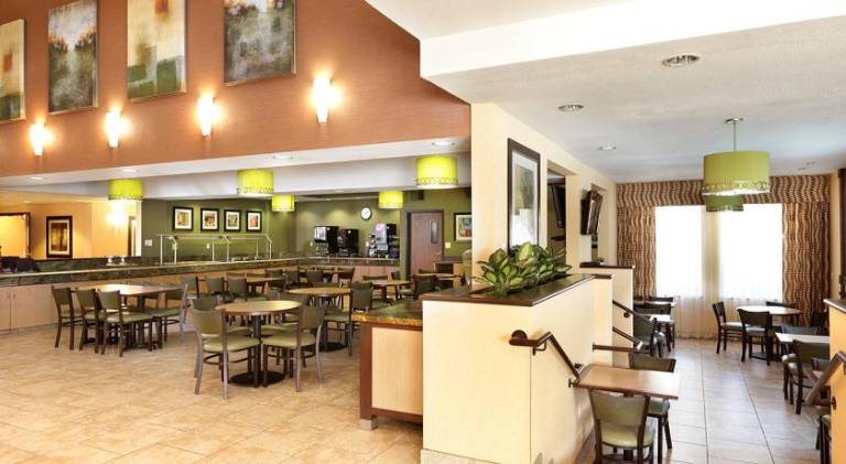 Crystal Inn Hotel & Suites - Salt Lake City — photo 3