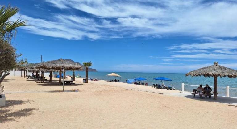 55 Suite Bungalow Seaside Hotel & Victors RV Park in Mexicali