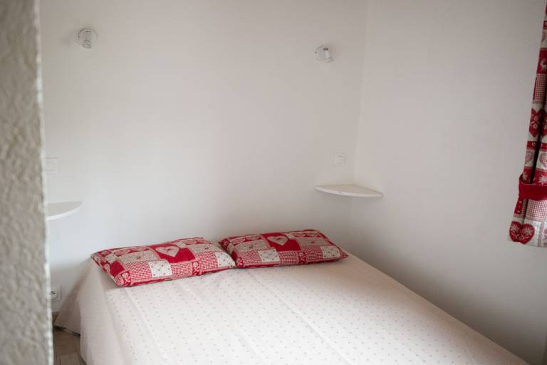 Apartment 'C4 - Chalet Tournier' with Mountain View, Shared Garden and Wi-Fi — photo 4