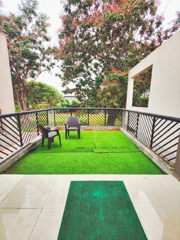 Bungalow with barbecue & pool — photo 4