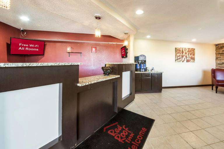 Red Roof Inn Anderson, IN — photo 2