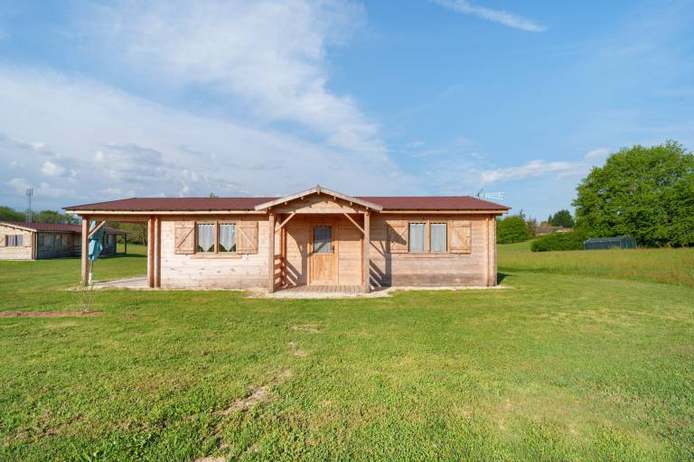 Le Hameau des Champs Chalet 3 – Spa, Sauna & Heated Pool in Bergerac