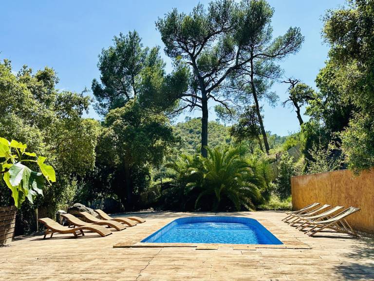 Villa with BBQ, private pool & garden — photo 5