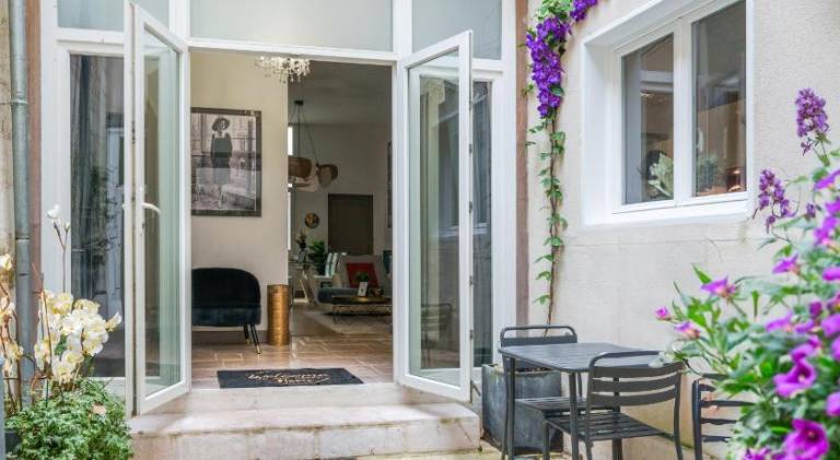 Villa with 5 rooms for 11 persons — photo 4