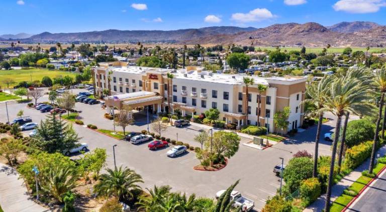 Hampton Inn & Suites Hemet — photo 3