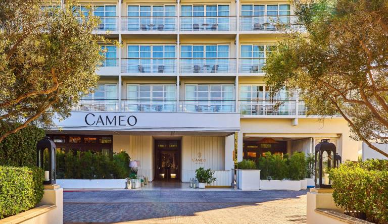 Cameo Beverly Hills, LXR Hotels & Resorts in Culver City, CA
