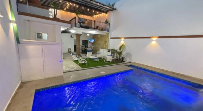 250 m&sup2; Ferienhaus