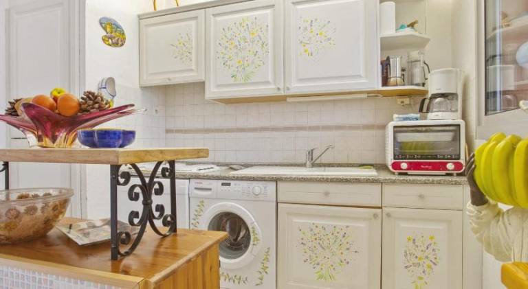 Lovely holiday apartment | Beach nearby | Pets allowed in Bandol