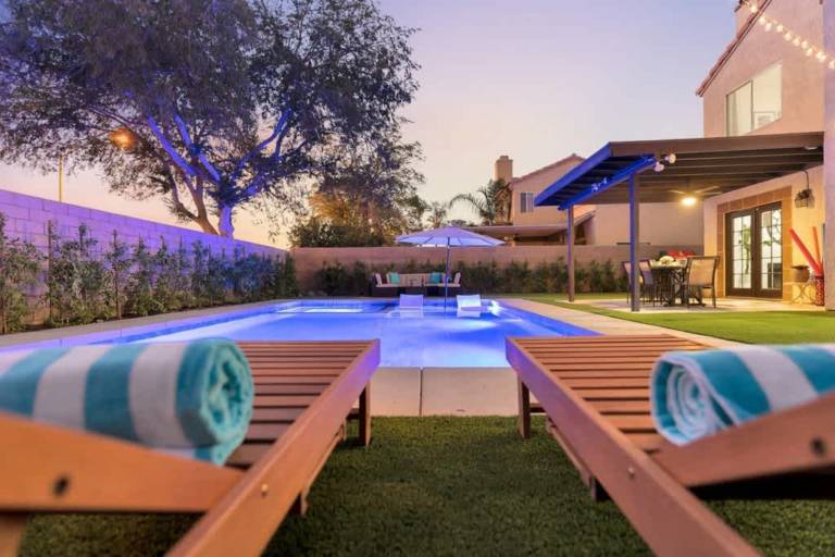 Vacation home with private pool — photo 3
