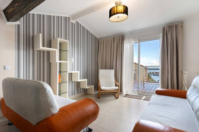 Apartment with terrace & fast internet | Next to Portas da Cidade de Ponta Delgada | Sea view in Ponta Delgada
