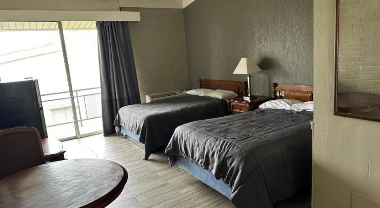 Bravo Inn Greensboro — photo 2